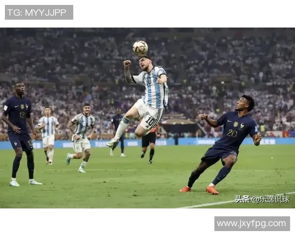 足球历史上的十位传奇球星及其经典进球回顾