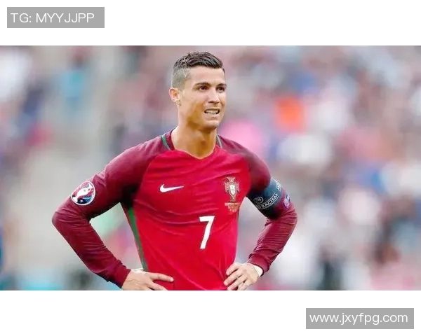 身高一米九以上的足球巨星们如何突破天赋限制成就辉煌职业生涯